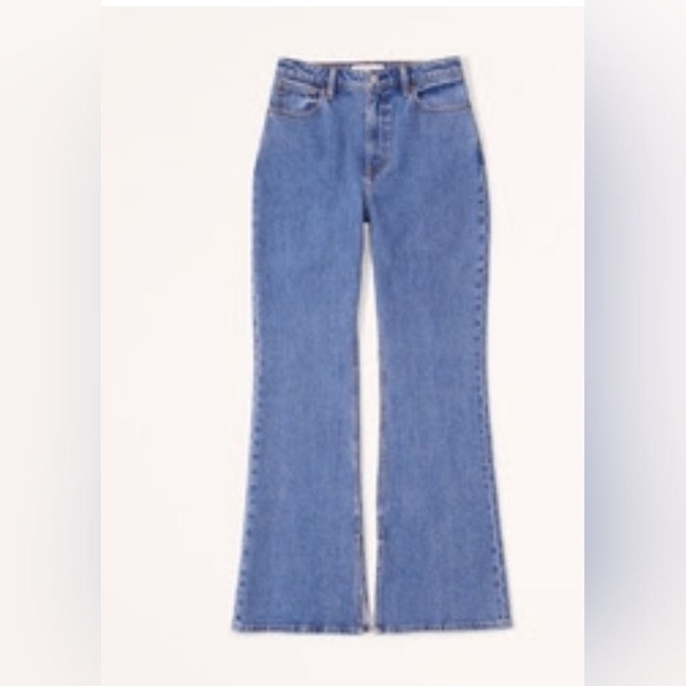 NWOT Abercrombie and fitch Women's Curve Love High Rise Vintage Flare Jean 30